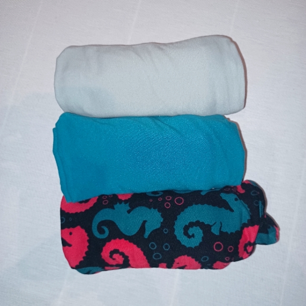 Lularoe Seahorse sea theme leggings set